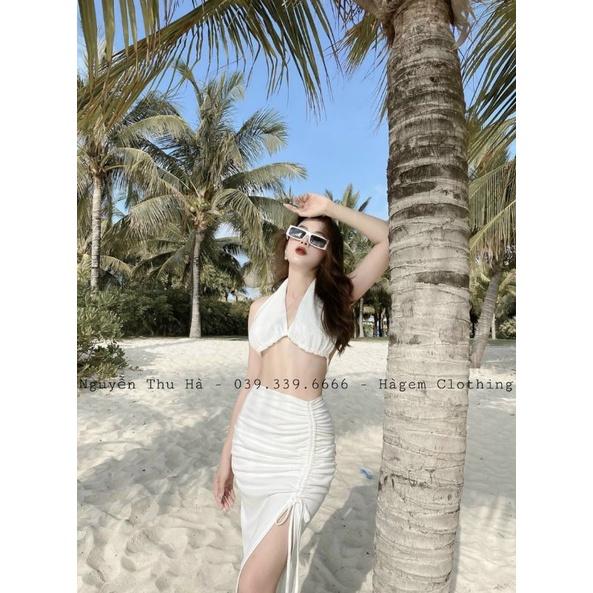 Set áo cổ yếm chân váy xẻ tà