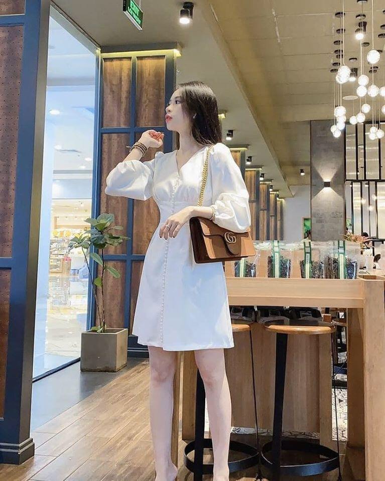 Đầm xòe dán A cổ V cực xinh GD8180A