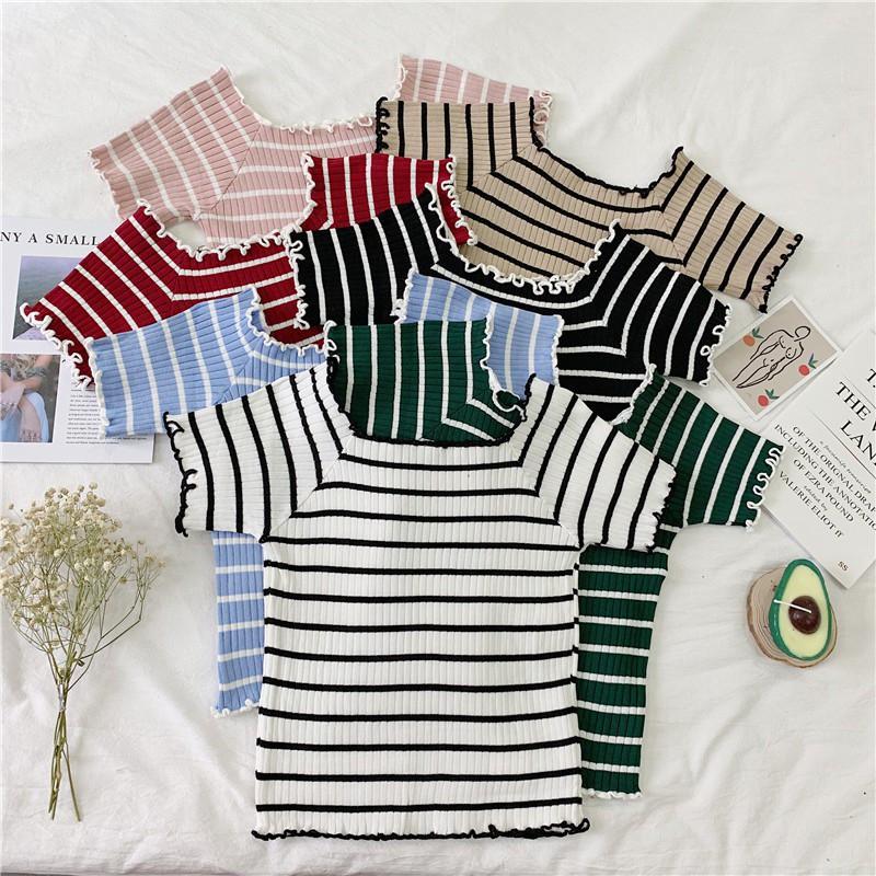 Áo dệt kim nữ trễ vai phối bèo xoăn