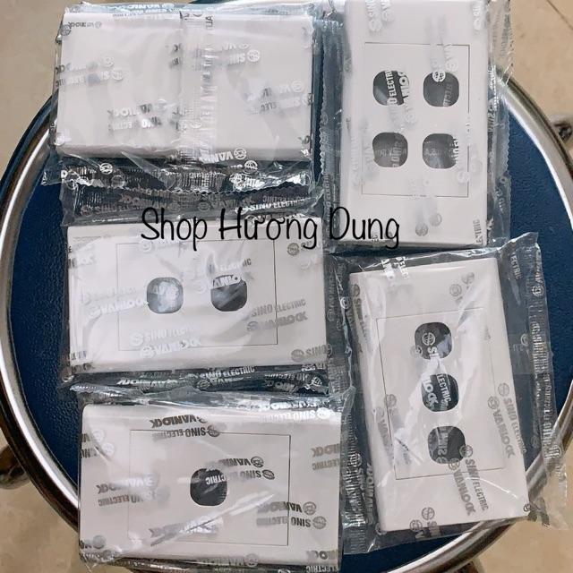 Mặt ổ cắm công tắc