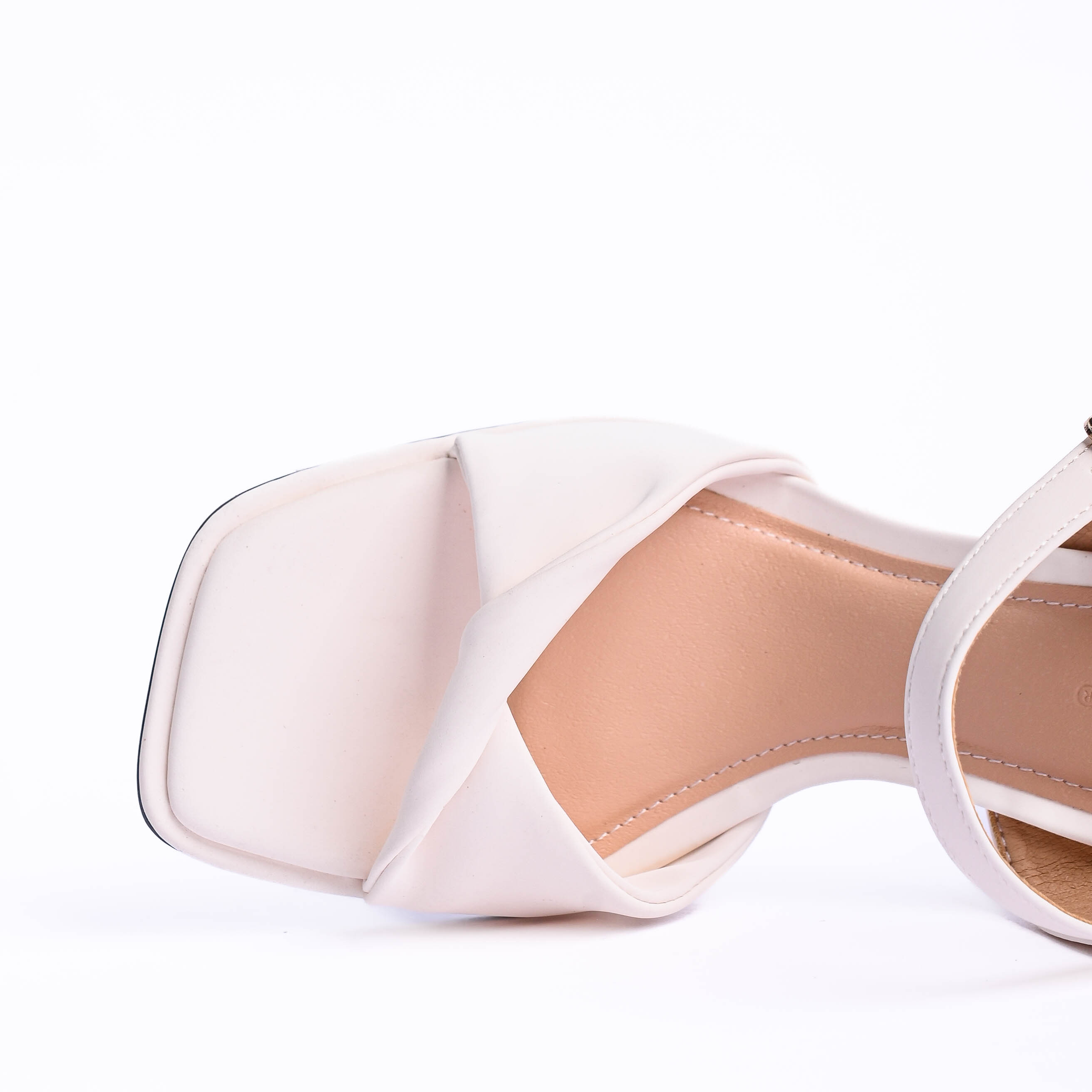 Sandal cao gót Bitis nữ (35-39)