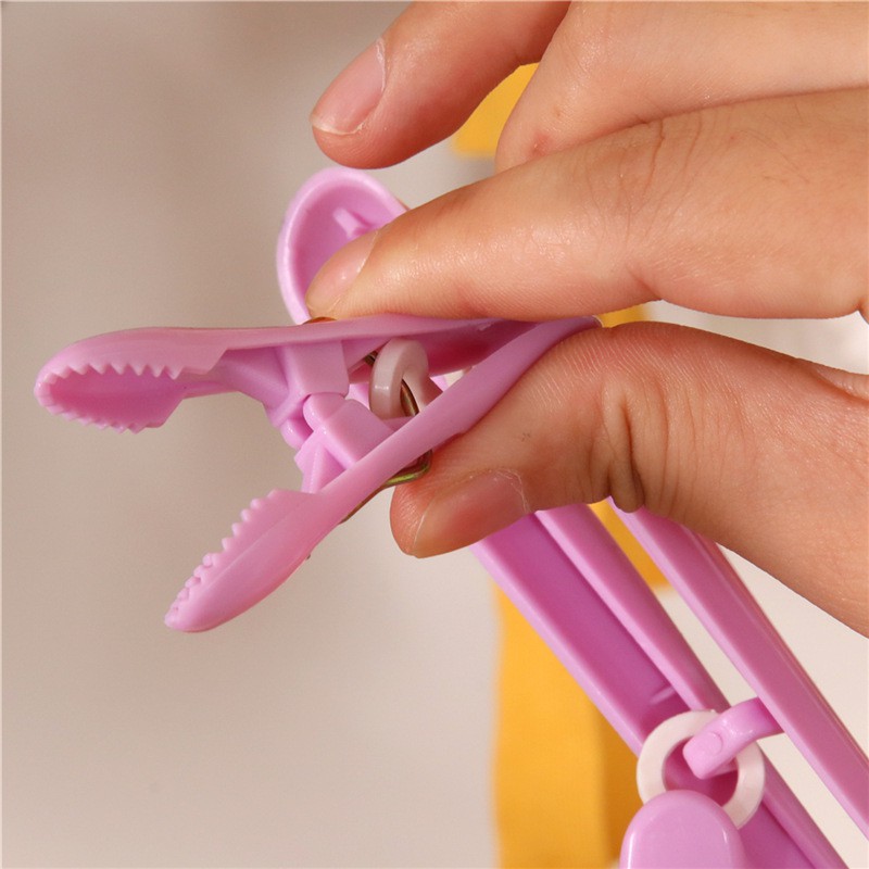 Móc nhựa 8 kẹp treo vớ, đồ lót, áo bra MẪU MỚI dầy dặn cứng cáp
