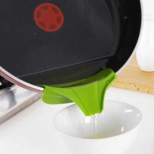 Phễu silicon rót đổ nước gắn nồi, bát chống đổ tiện dụng thông minh