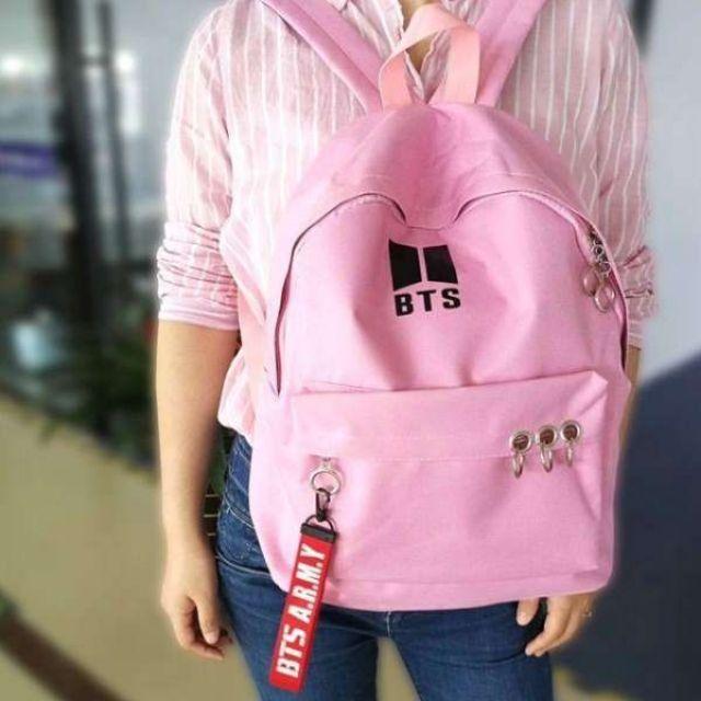 Ba lô thời trang kèm quà tặng