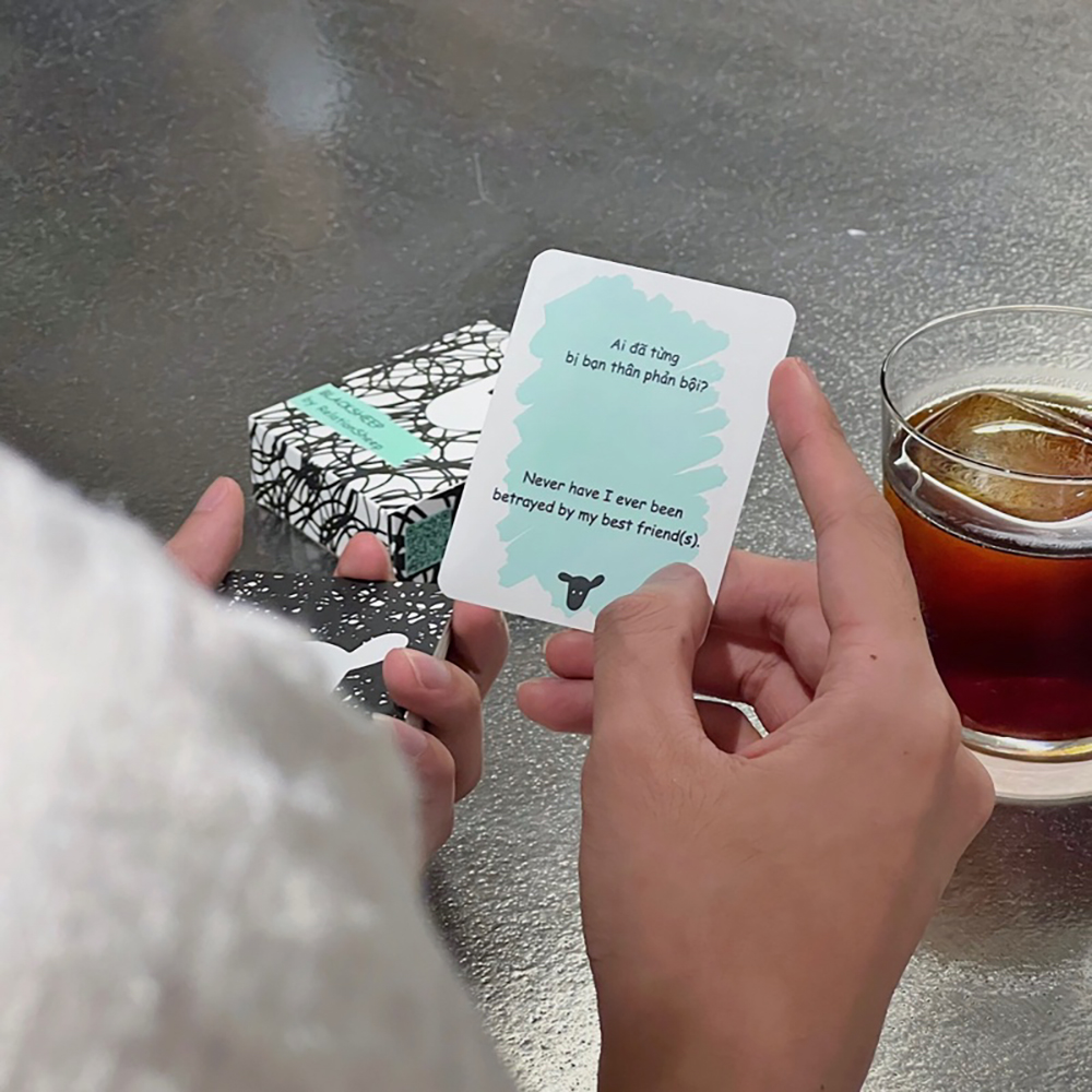 Bộ bài trò chuyện song ngữ Relationsheep lắng nghe bản thân và tâm sự chữa lành kết nối mọi người 62 lá