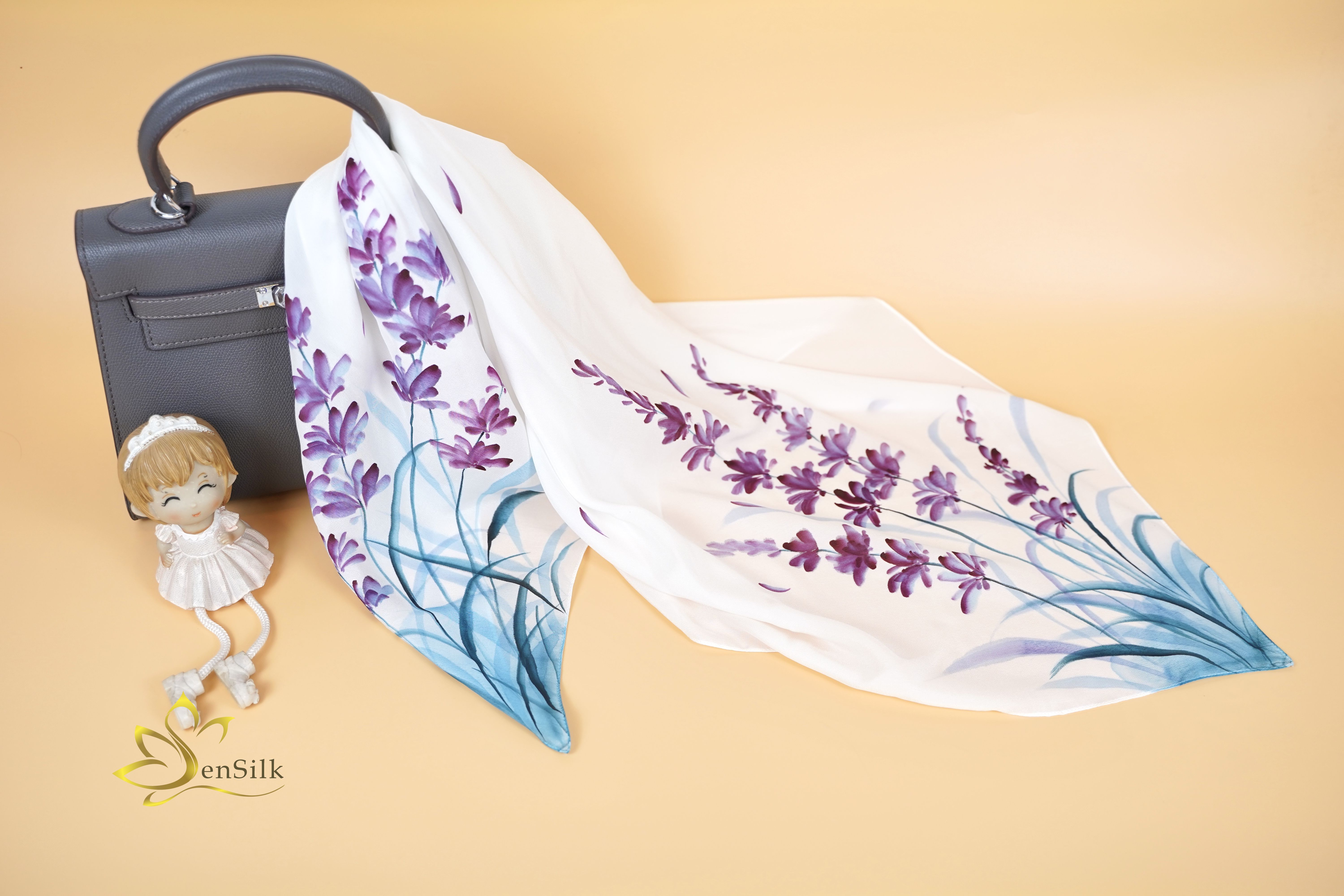 Khăn Lụa Vuông Vẽ Hoa Lavender SenSilk – Vietnam Gift