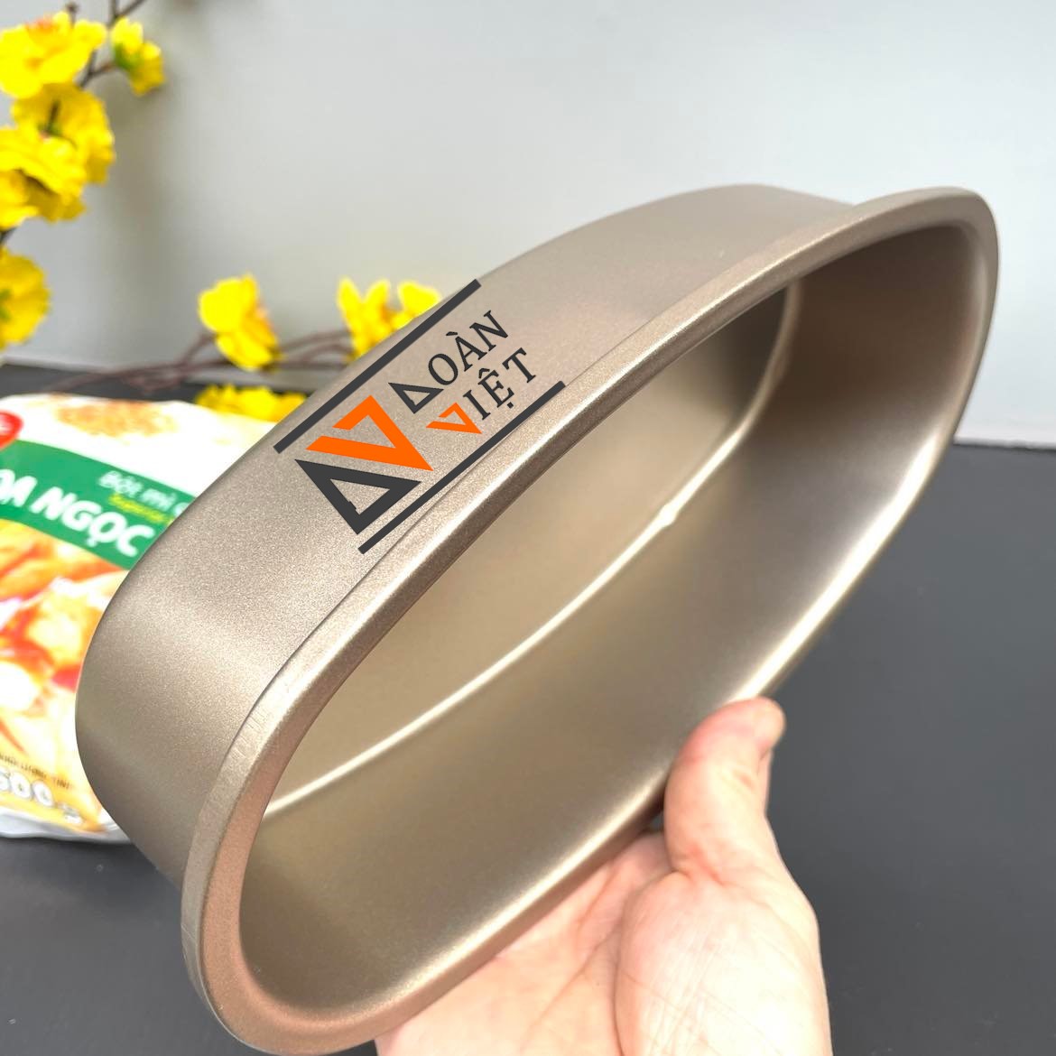 [VÀNG ĐỒNG] Khuôn Bánh Mì Hoa Cúc Oval Thép Carbon, đúc nguyên khối khay dày, chảo lớn 22,5cm. Dụng Cụ Làm các loại bánh nướng hấp TRUYỀN THỐNG bông lan, bánh mì, bò, da lợn, rau câu, nhấn xôi, chứa đựng bảo vệ thực phẩm