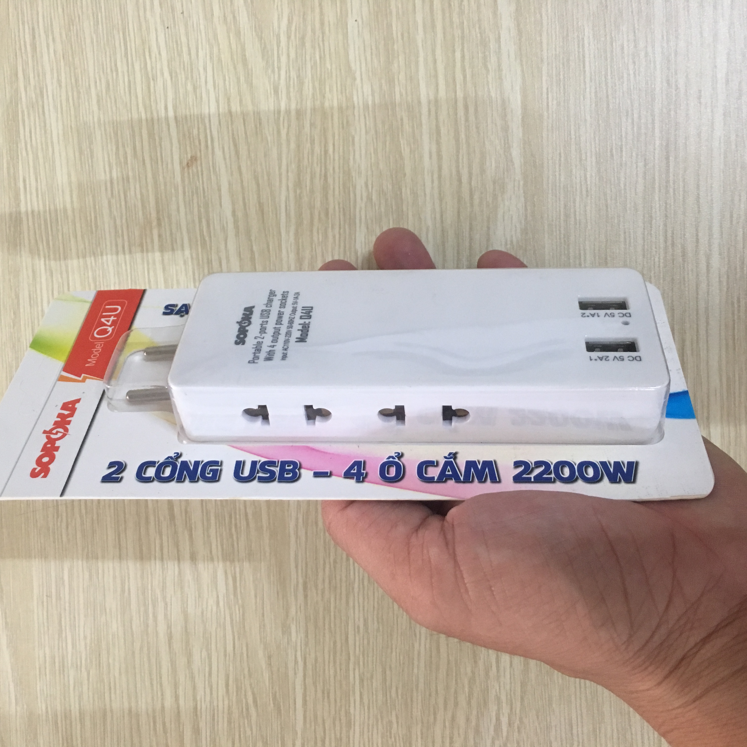 Ổ cắm điện đa năng 4 ổ và 2 cổng sạc USB - Sopoka Q4U