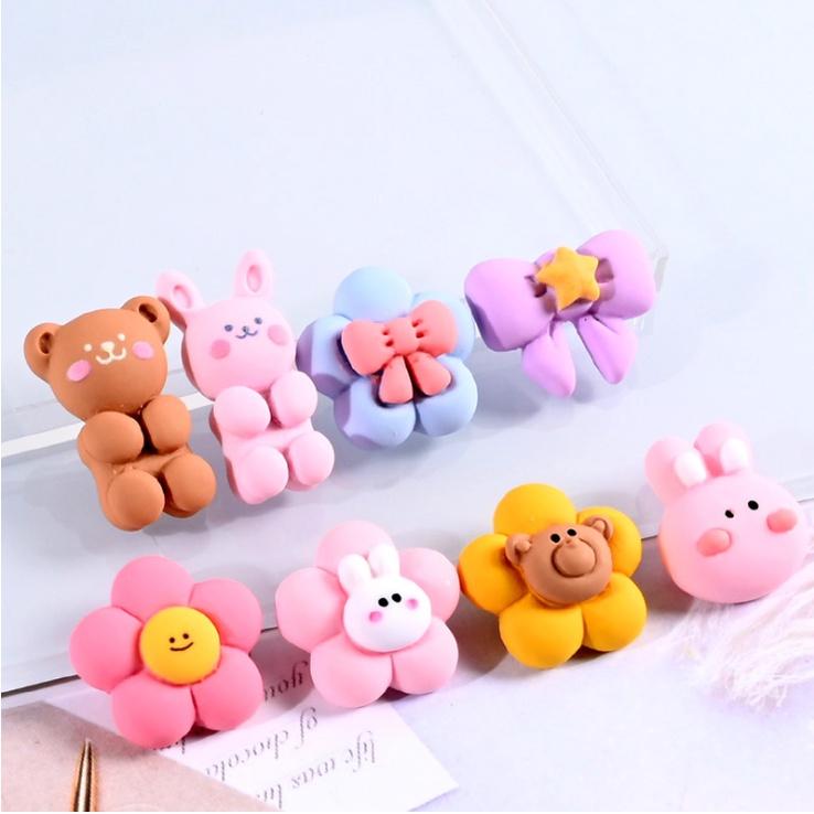 HN * Charm gấu nâu, thỏ trắng và hoa nhí cho các bạn trang trí kẹp tóc, ốp điện thoại, DIY