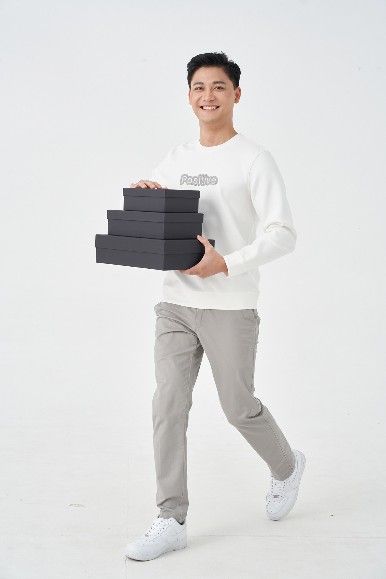 Áo Sweater Nam 5S FASHION POSITIVE, Chất Nỉ Cotton, Cổ Tròn, Thêu Chữ Nổi Bật, Trẻ Trung (ANO23023)