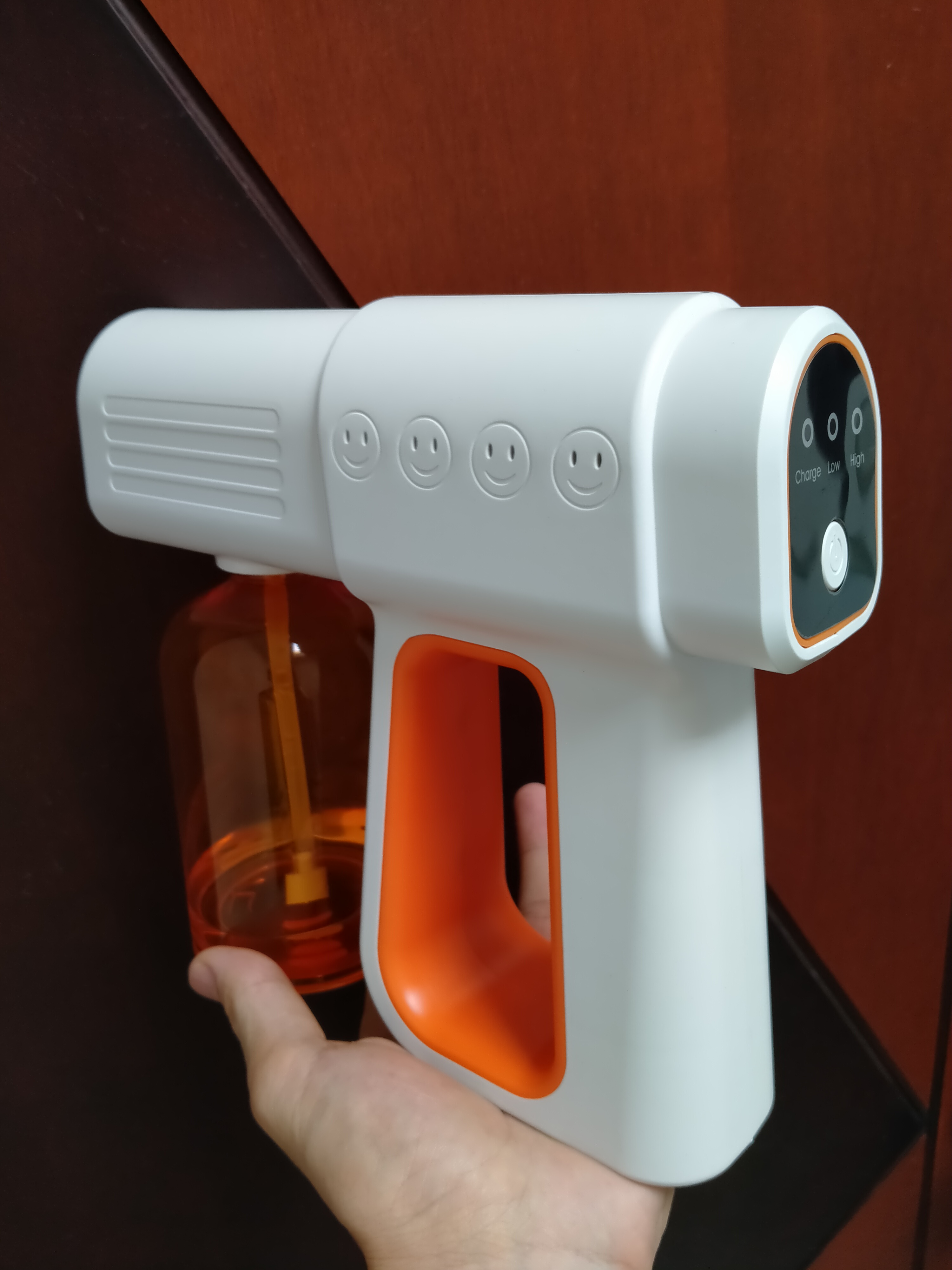 Máy khử khuẩn uv kết hợp dugn dịch sát trùng nano