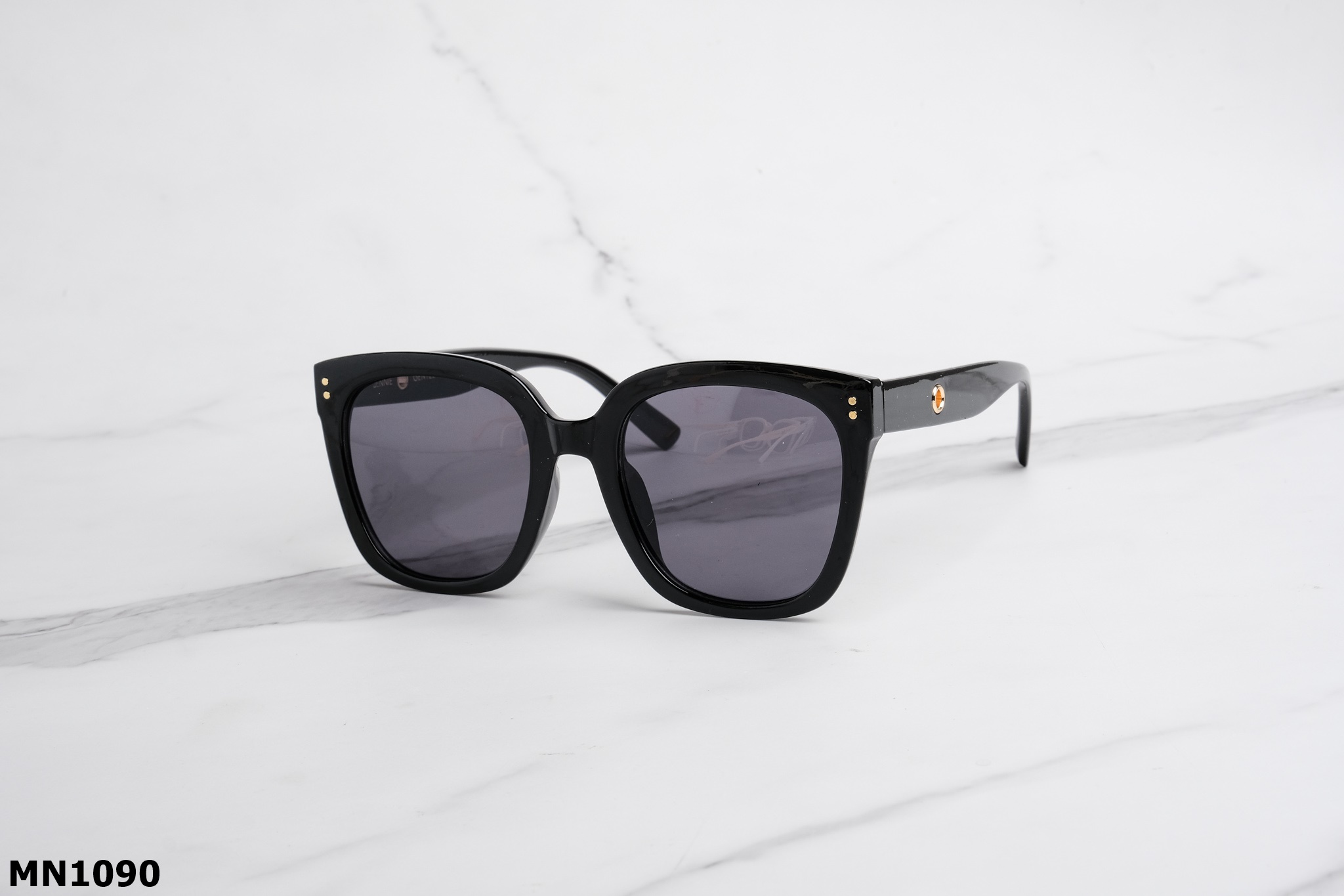 Kính Mát Thời Trang Unisex MN1090