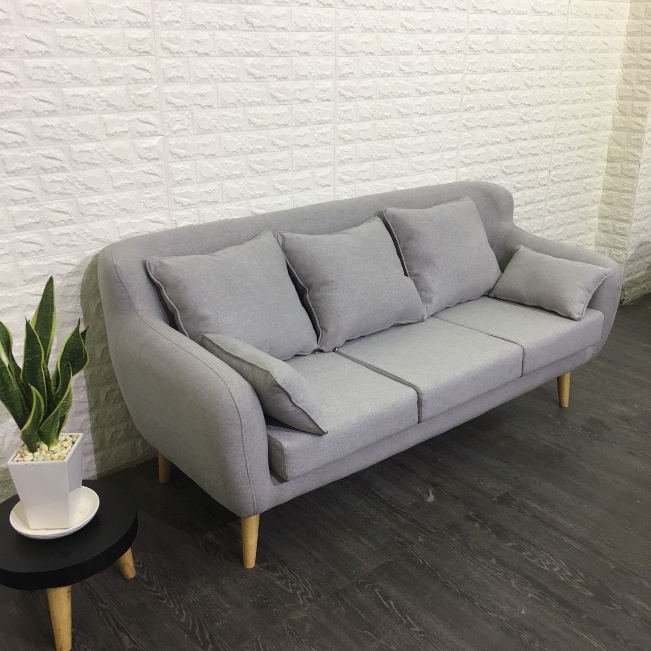 Sofa băng chung cư 1.8m (XÁM) Tặng bộ 5 gối trang trí