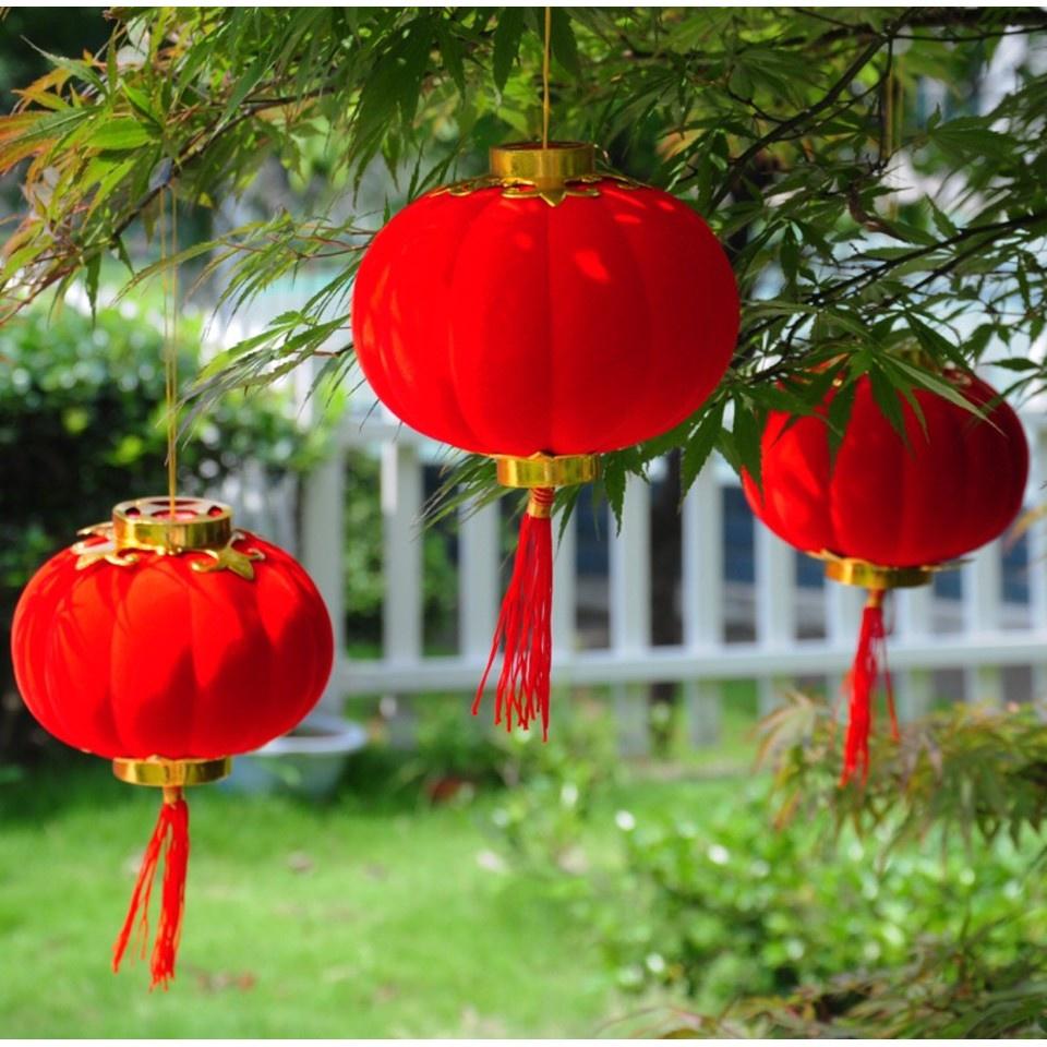 Đèn Lồng Đỏ Vải Nhung Treo Trang Trí Tết Nhiều Kích Cỡ Lựa Chọn