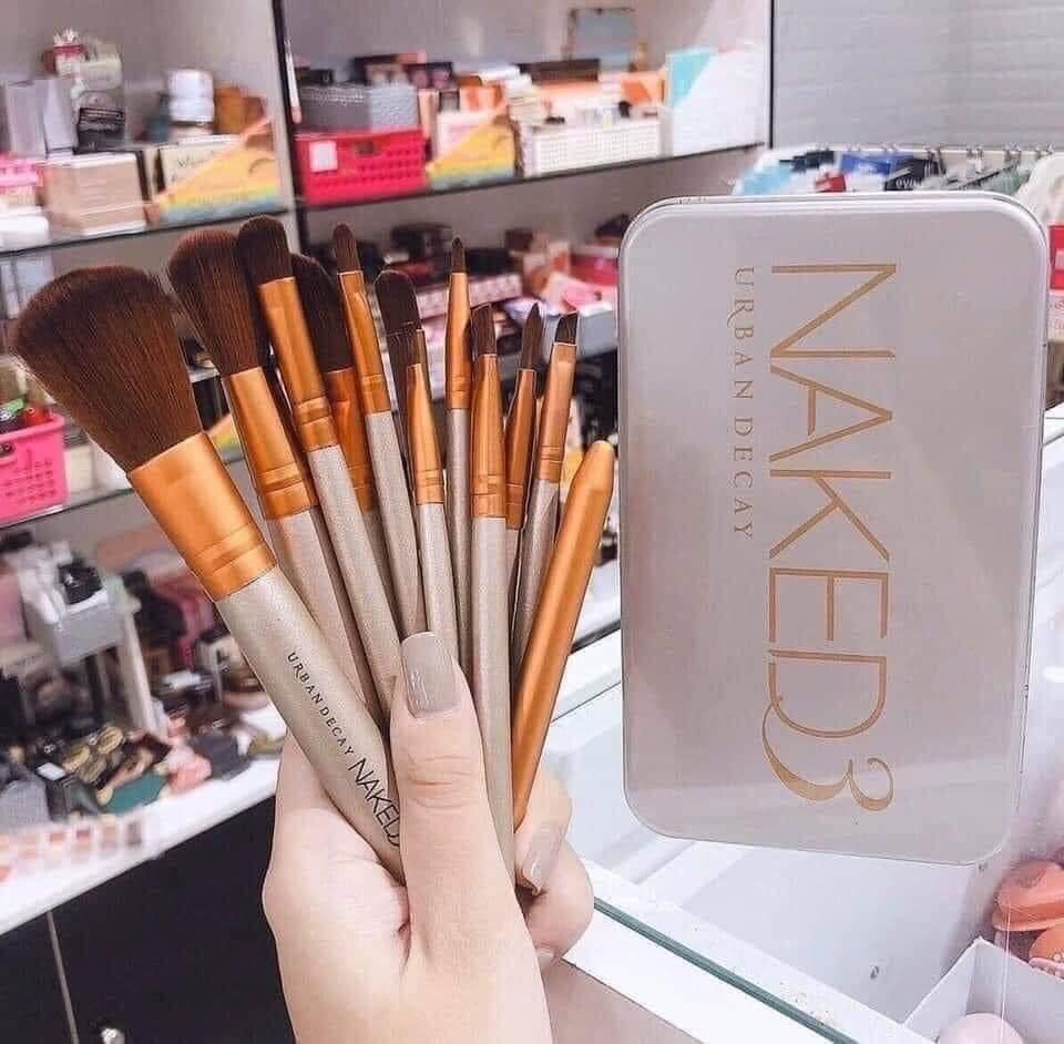 BỘ 12 CỌ TRANG ĐIỂM NAKED 3