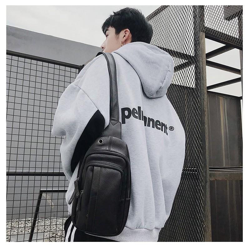 Túi đeo chéo nam da Streetwear chống thấm nước bền bỉ tích hợp lỗ tai nghe tiện dụng TC104-D