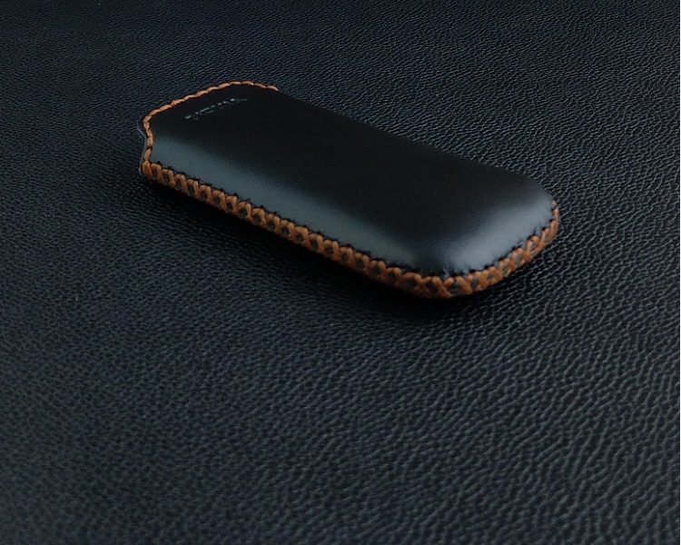 Bao Da Rút dành cho Nokia 8800 Da Bò nappa