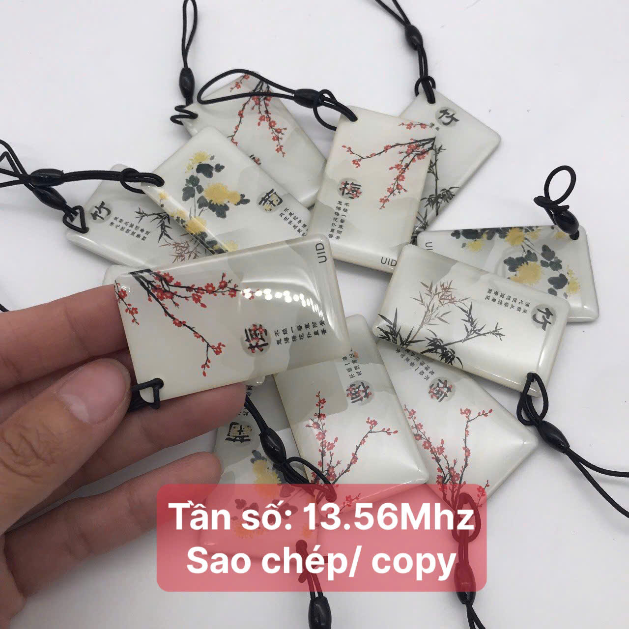 Thẻ cảm ứng từ móc khóa HOA 13.56MHz loại coppy/ sao chép - Hàng nhập khẩu