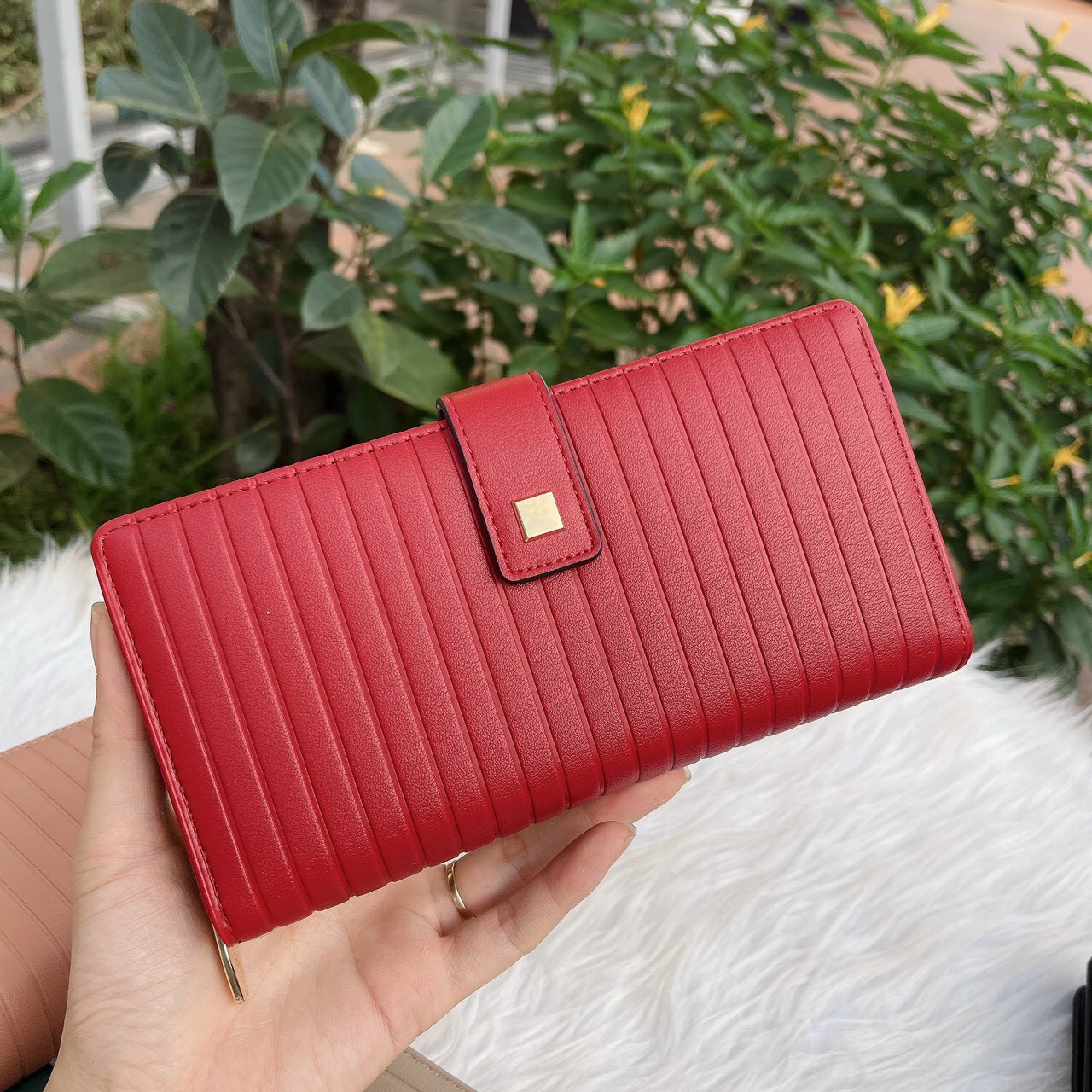 Ví cầm tay mẫu mới 2023 xinh thời trang sang chảnh