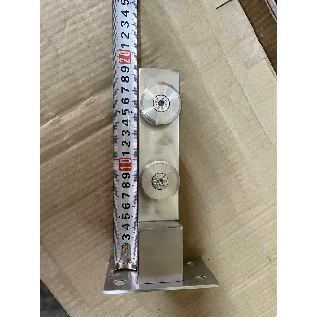 Chân kẹp kính hộp 20*40 cho lan can kính - Trụ inox lan can kính cường lực