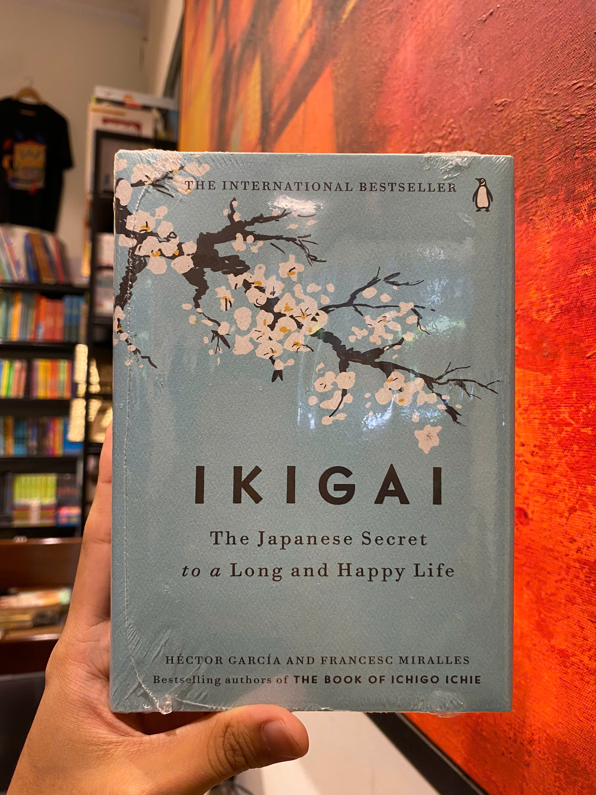 Sách - Ikigai: The Japanese Secret to a Long and Happy by Héctor García/Health, Fitness &amp; Dieting