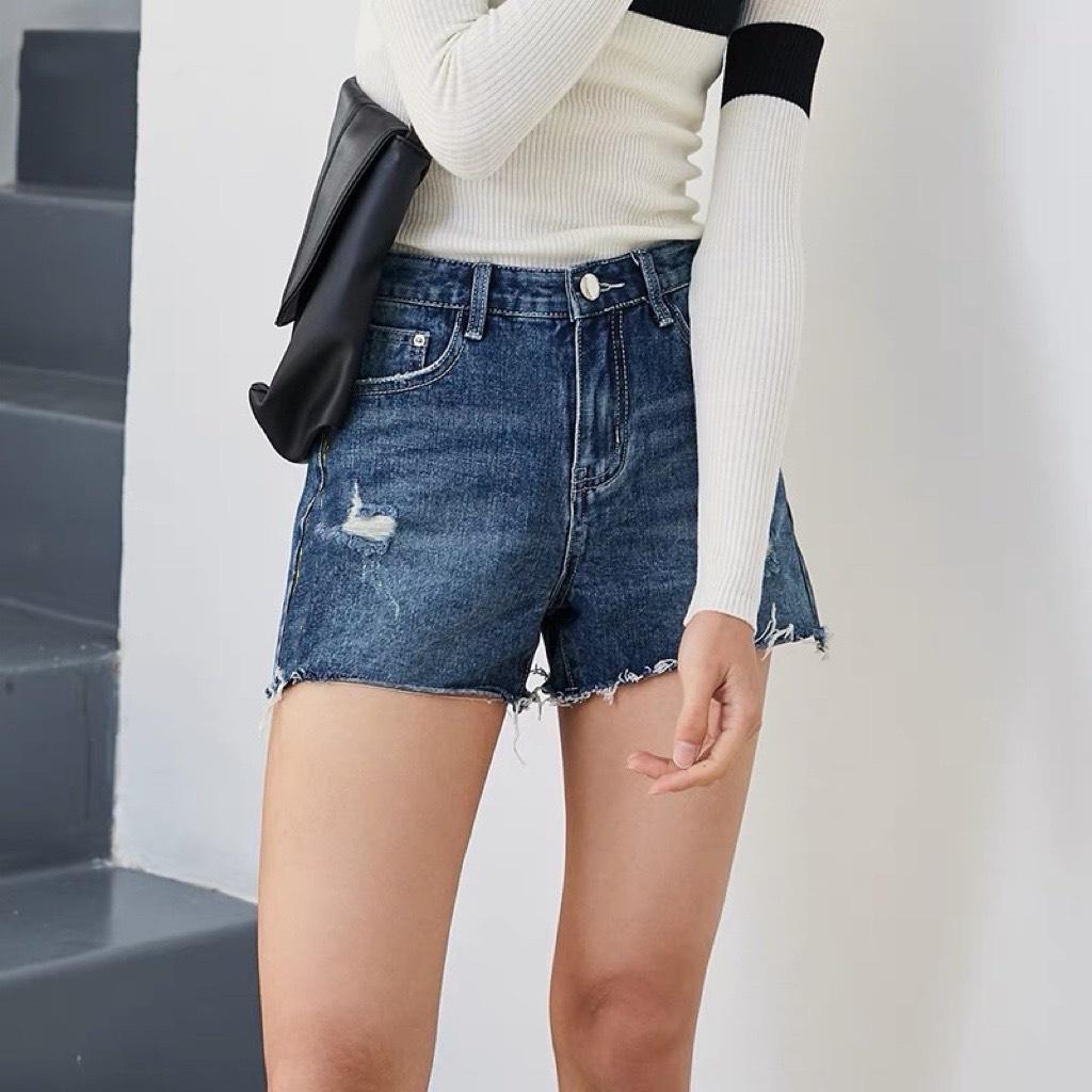 Quần short jean nữ BigSize lưng cao trên rốn, co dãn mạnh, tua lai, màu xanh đậm rách kiểu dành cho người mập 2717