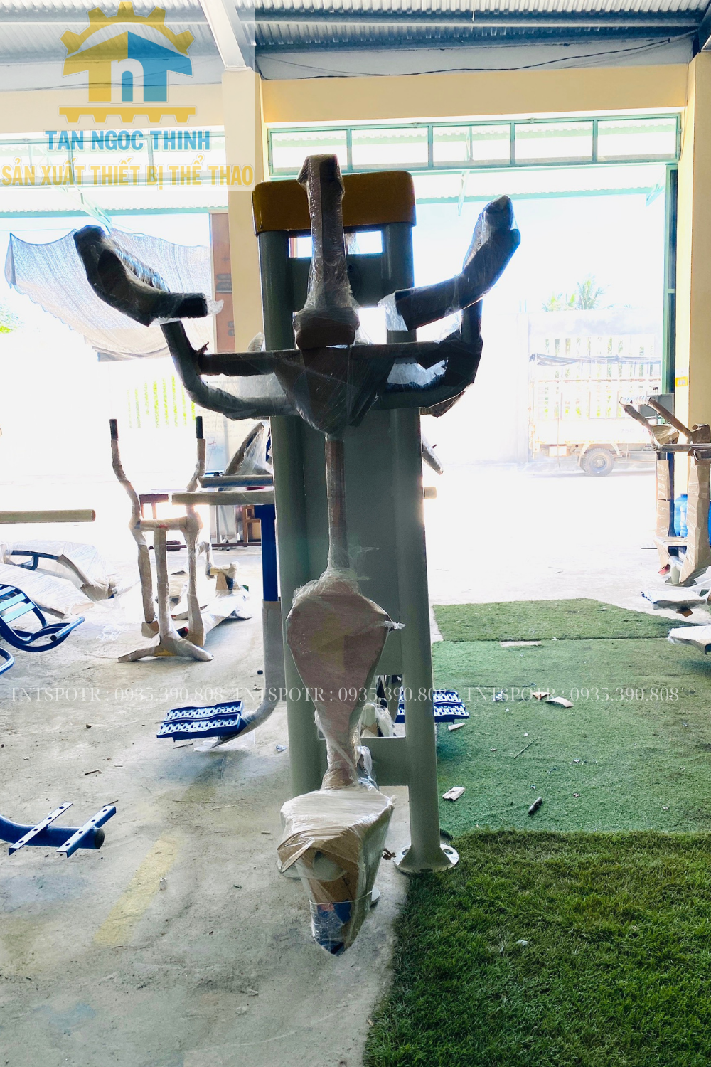 ĐẠP CHÂN ĐÔI NGOÀI TRỜI