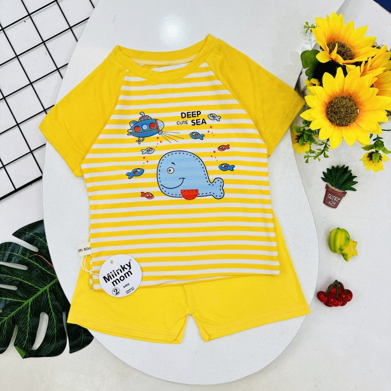 Quần áo thun cộc tay cho bé trai bé gái kẻ ngang thun lạnh Minky mom co dãn 4 chiều thoáng mát thấm mồ hôi