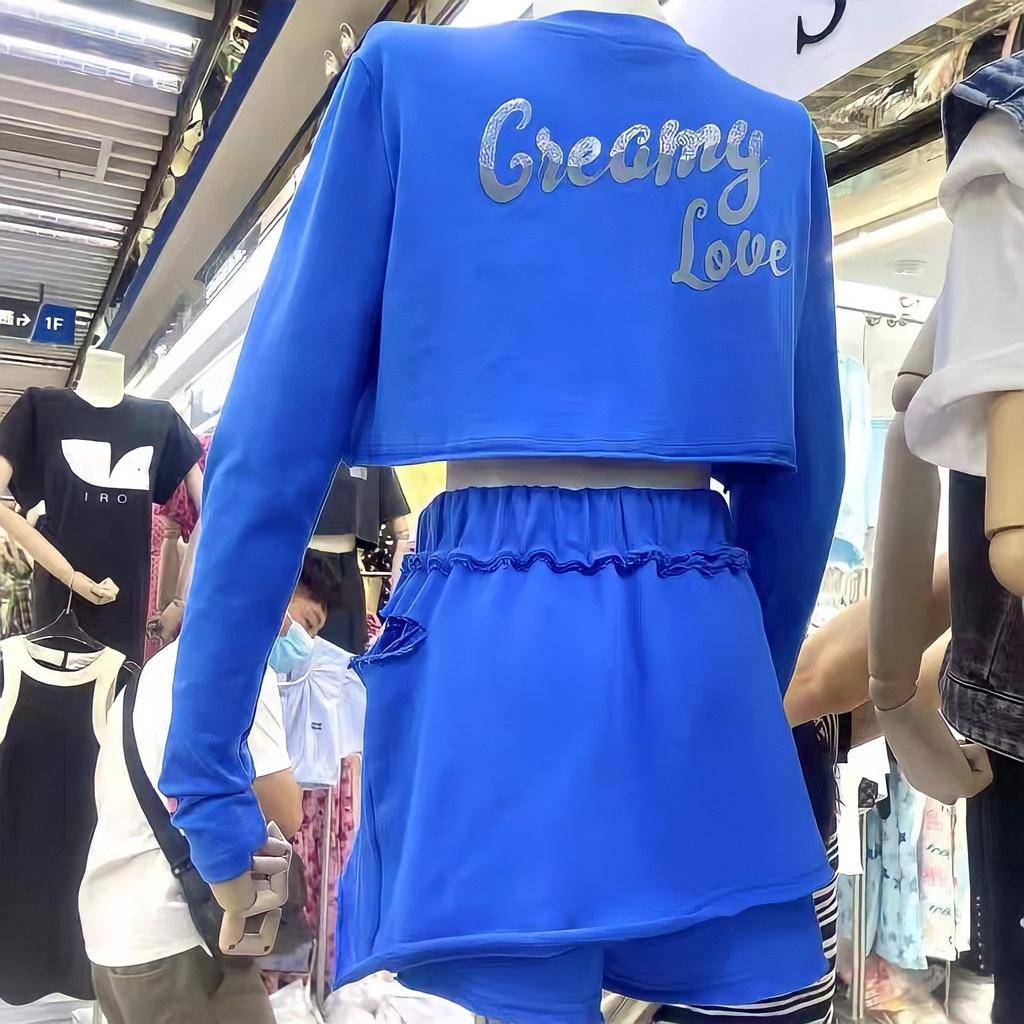 Bộ Áo Croptop Dài Tay In Hình Cây Kem Quần Váy Xanh Rách Có Lót Cạp Chun Siêu Xinh