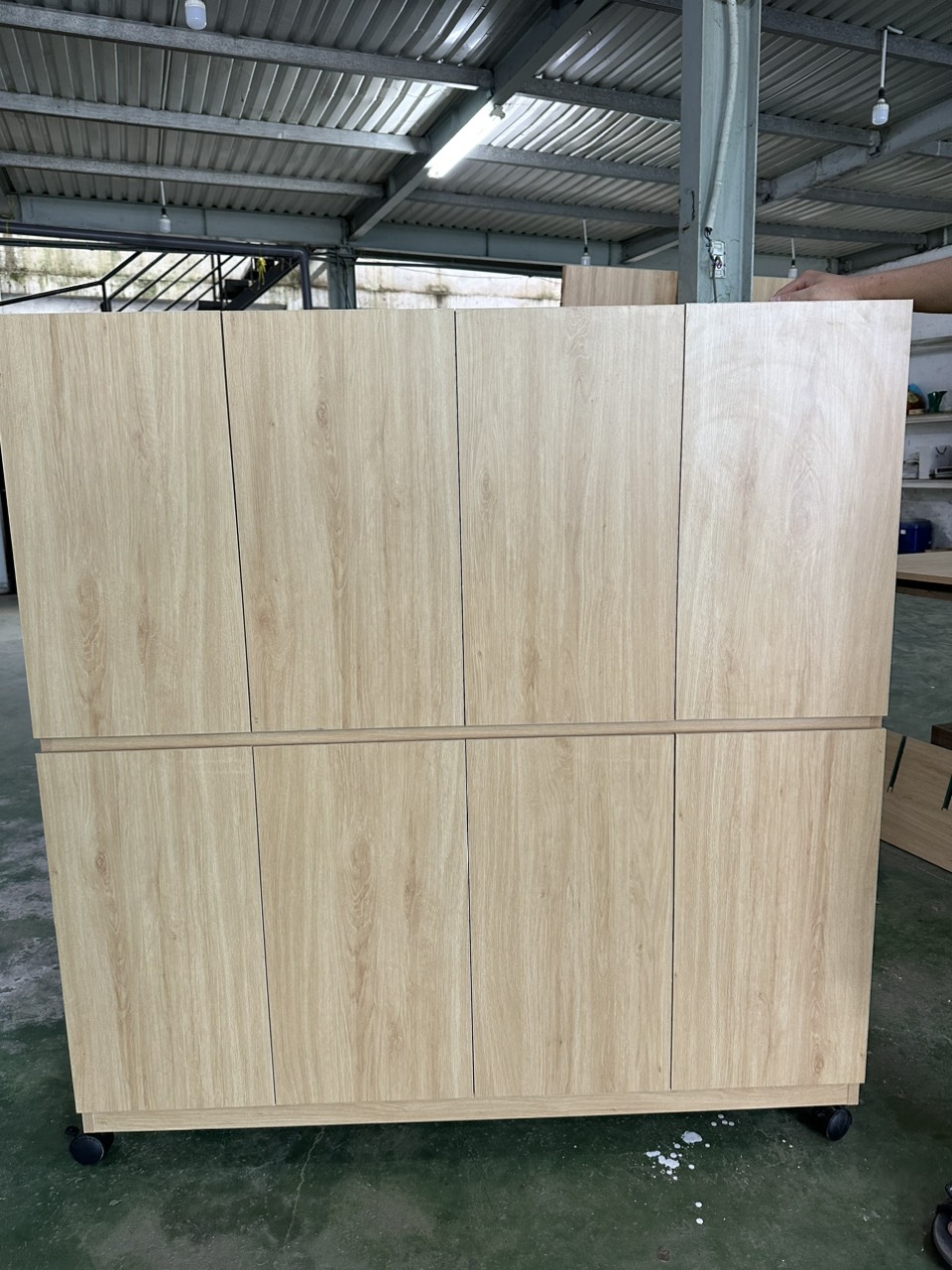 Kệ giày dép lớn gia đình và văn phòng Tundo 1m2 x 1m2, gỗ công nghiệp màu tự nhiên