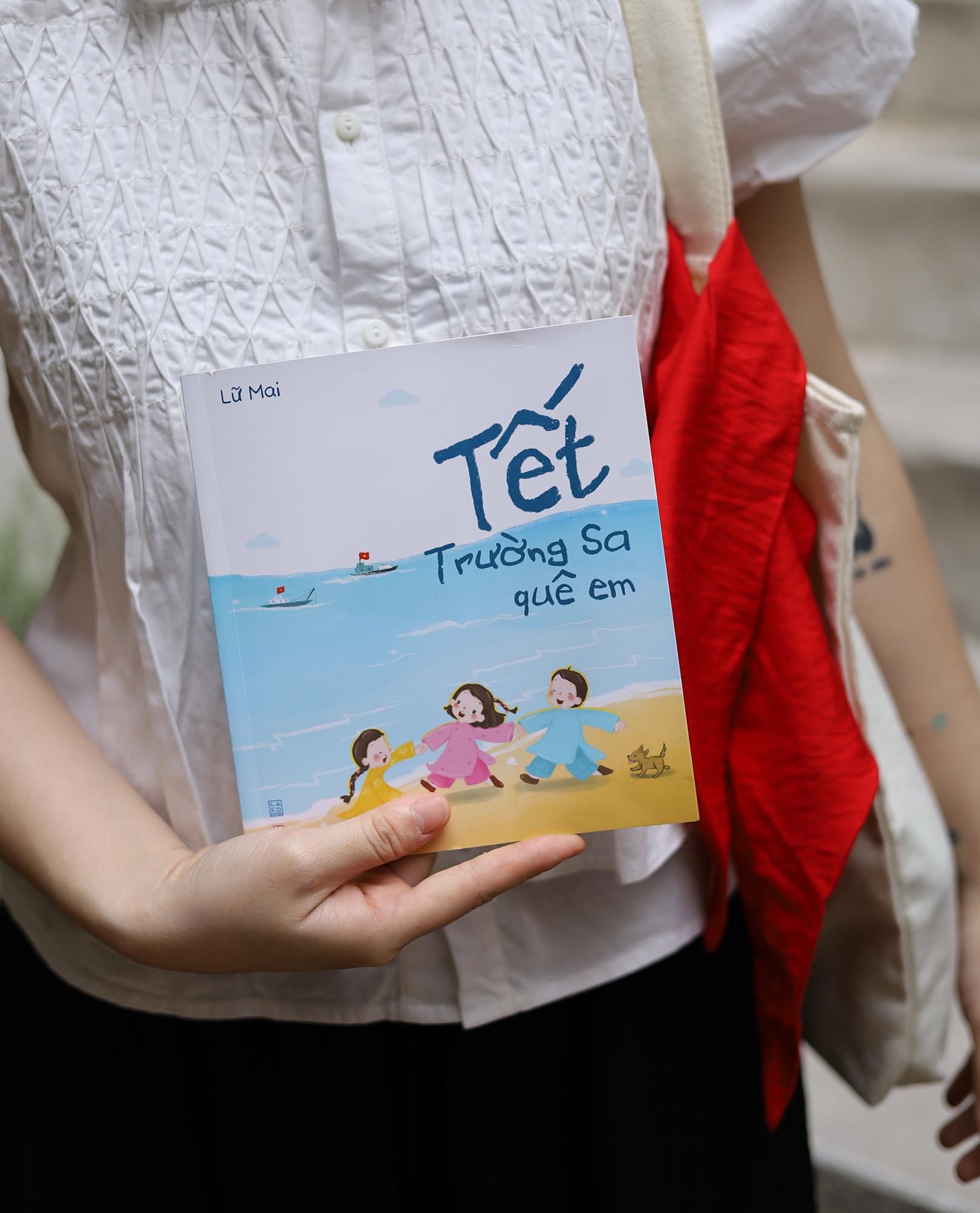 Sách - Tết Trường Sa Quê Em