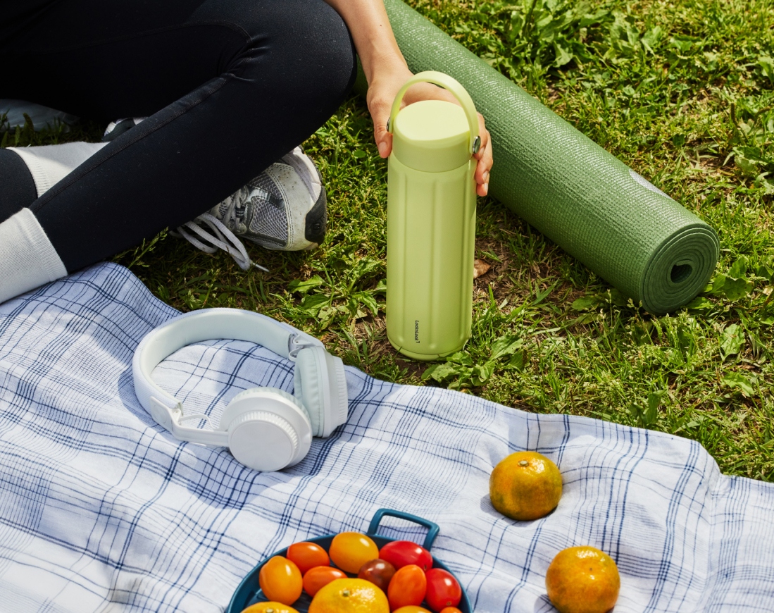 Bình giữ nhiệt LocknLock SLO ultralight tumbler LHC4427 siêu nhẹ dung tích 630ml thép không gỉ 304 có quai xách - 3 màu