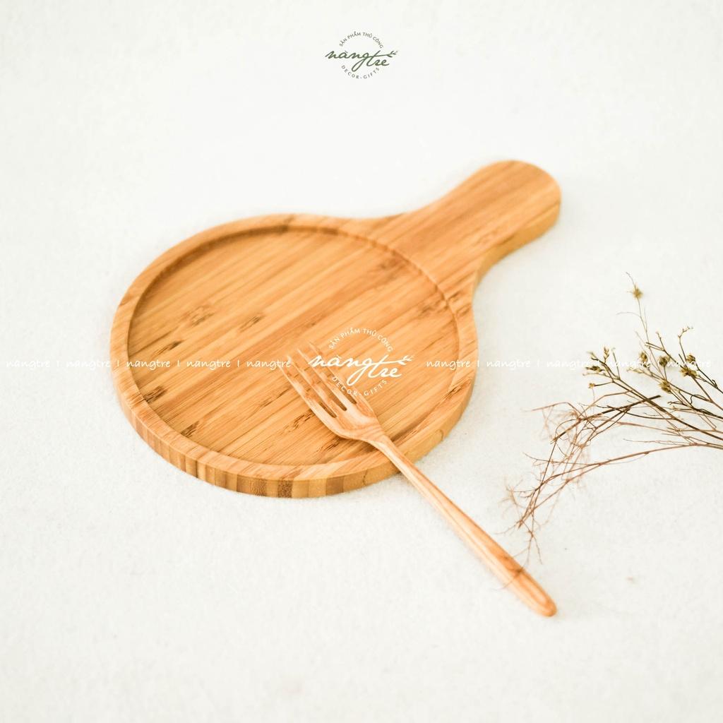 Khay gỗ tre đựng bánh pizza, khay gỗ tròn có tay cầm - wooden tray