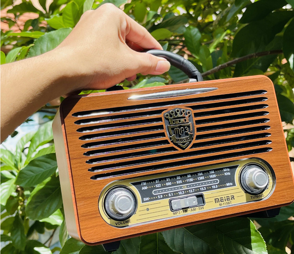 [Giá xả hàng] Đài FM RADIO M-115T - Loa nghe nhạc kết hợp đài radio Loa nghe nhạc kết hợp đài radio - Phong cách cổ điển vintage - sang trọng, bass trầm ấm - Đầy đủ kết nối USB, SD card,bLUETOOTH