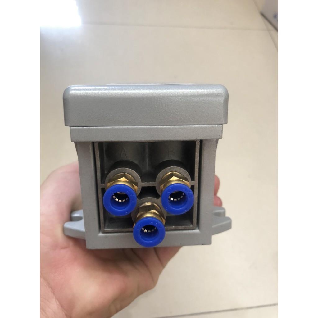 Bàn đạp chân khí nén 4F210-08 airtac