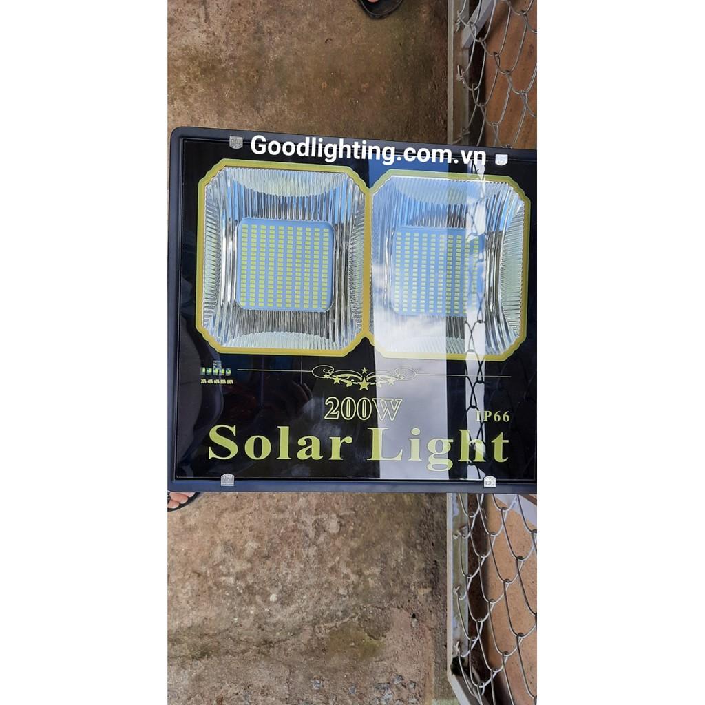 Đèn pha năng lượng mặt trời cao cấp Goodlight