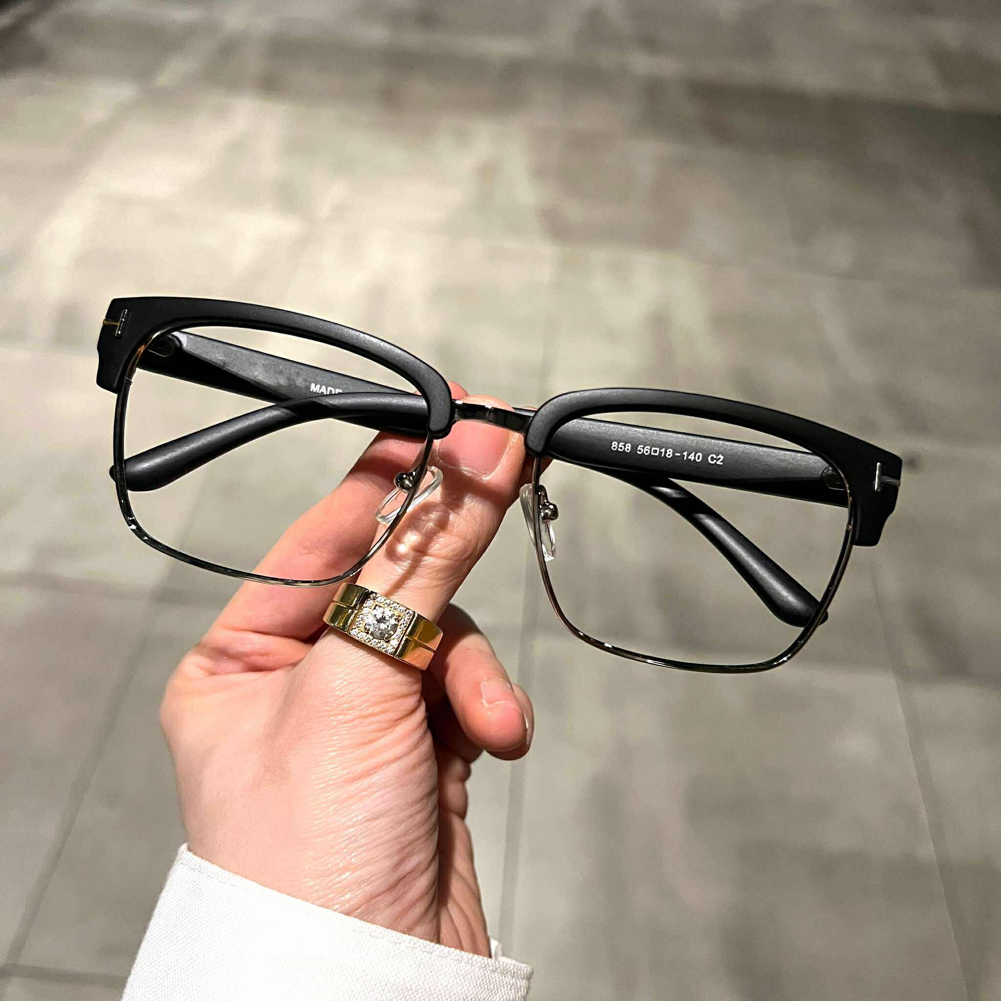 Kính mắt thời trang nam nữ dáng vuông form to nửa viền gọng nhựa chắc chắn