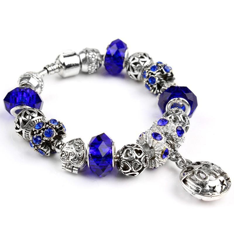 Vòng tay charm chữ Love