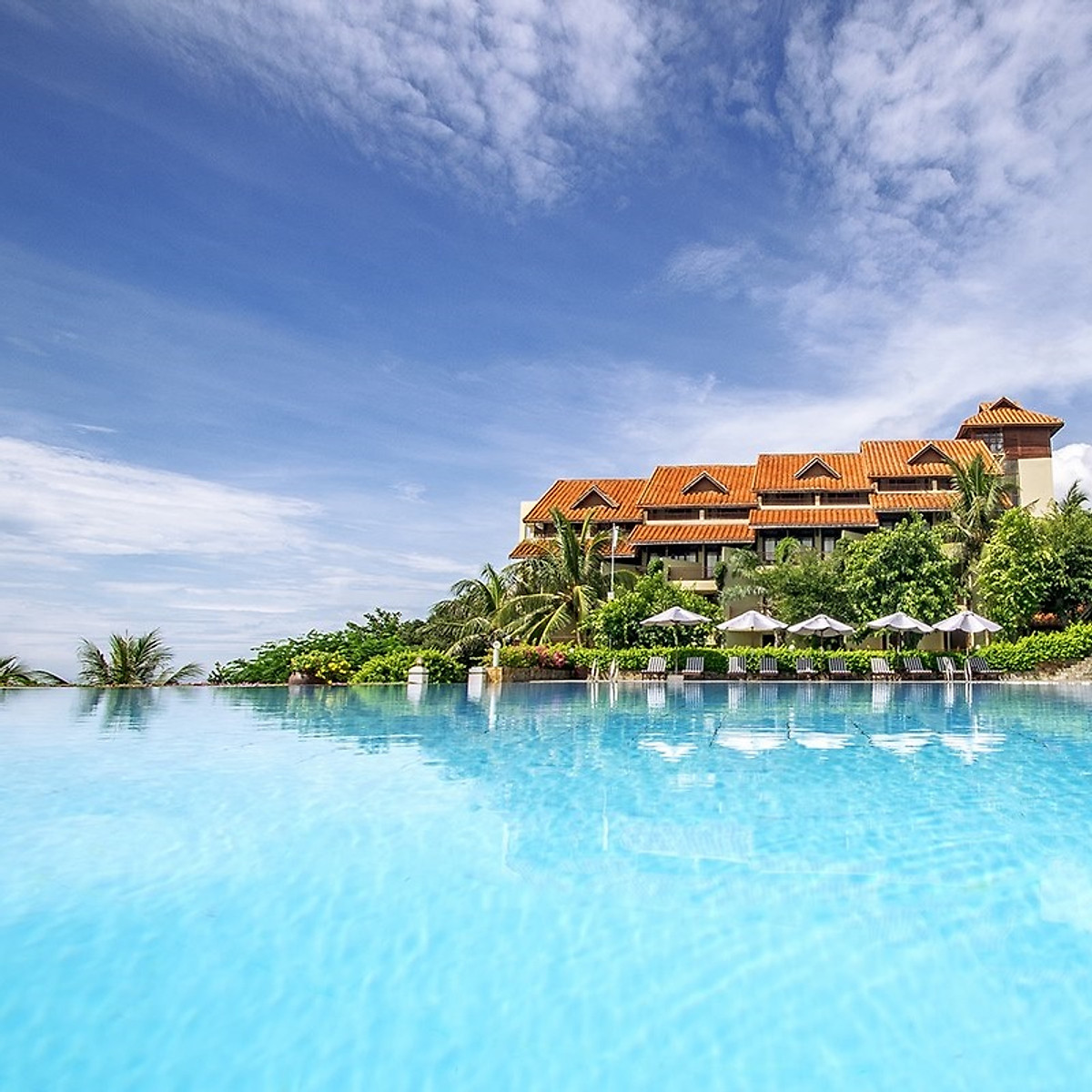 Romana Resort 4* Phan Thiết 2N1Đ - Buffet Sáng, Hồ Bơi, Bãi Biển Riêng, Phòng Hướng Biển Dành Cho 02 Người