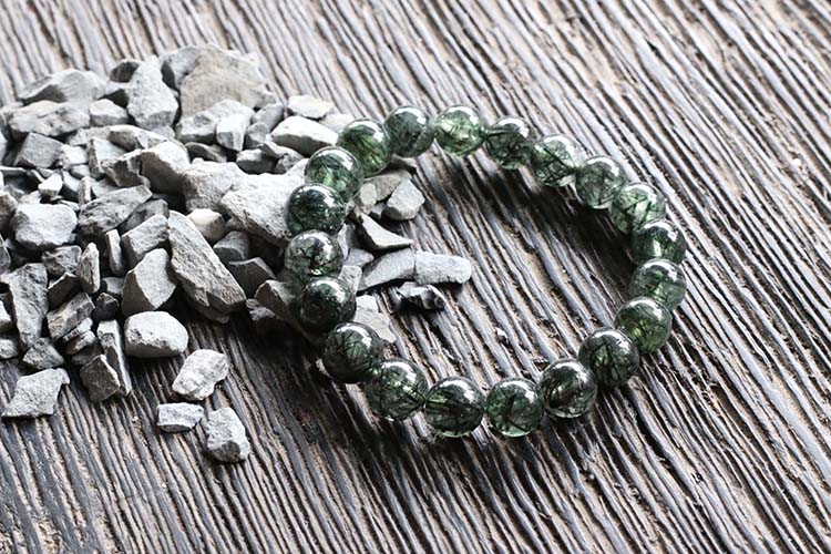 Vòng Thạch Anh Tóc Xanh Đậm Myanmar 10mm Ngọc Quý Gemstones VT132