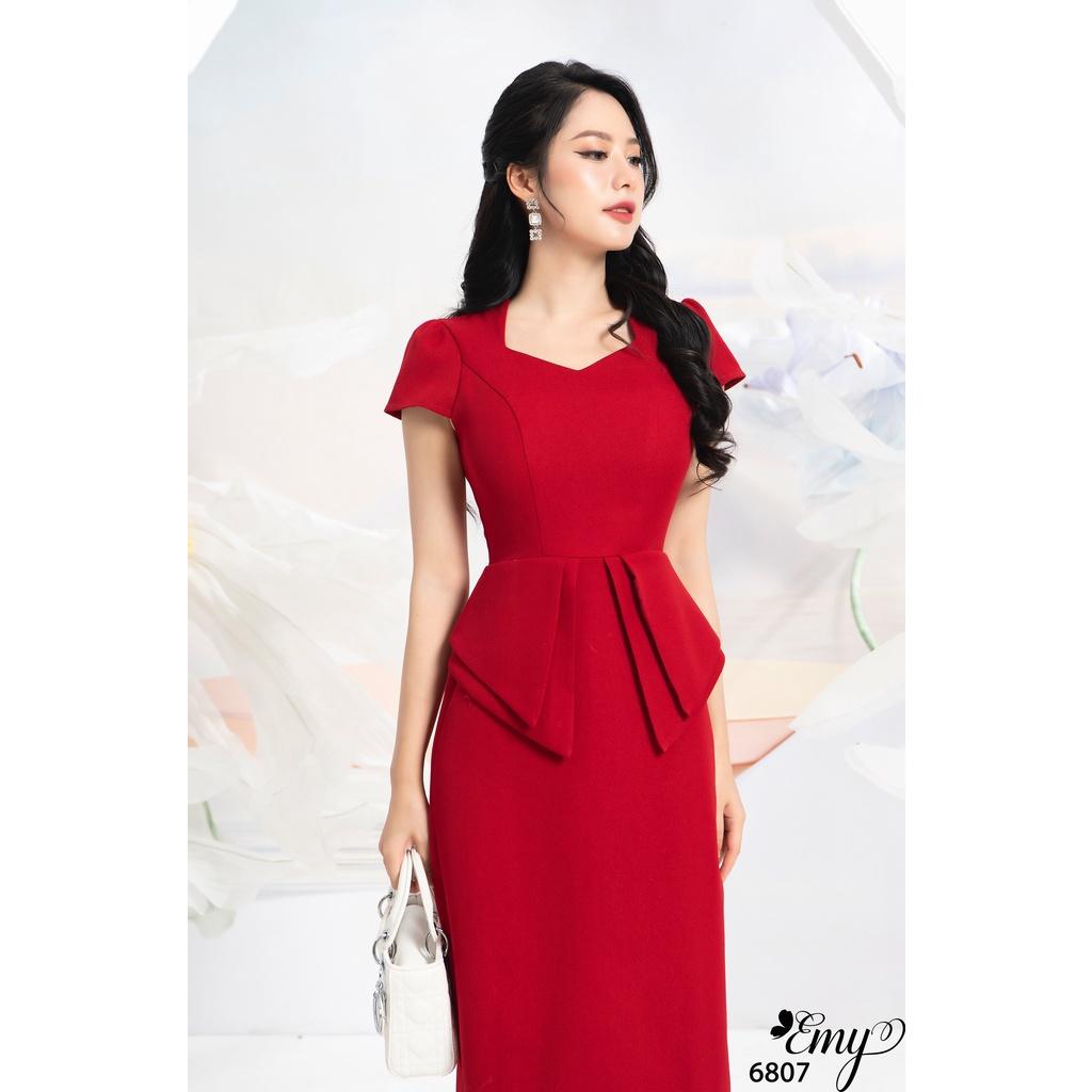 Đầm EMY EM6807 Body Peplum Đỏ Cổ Lục Giác