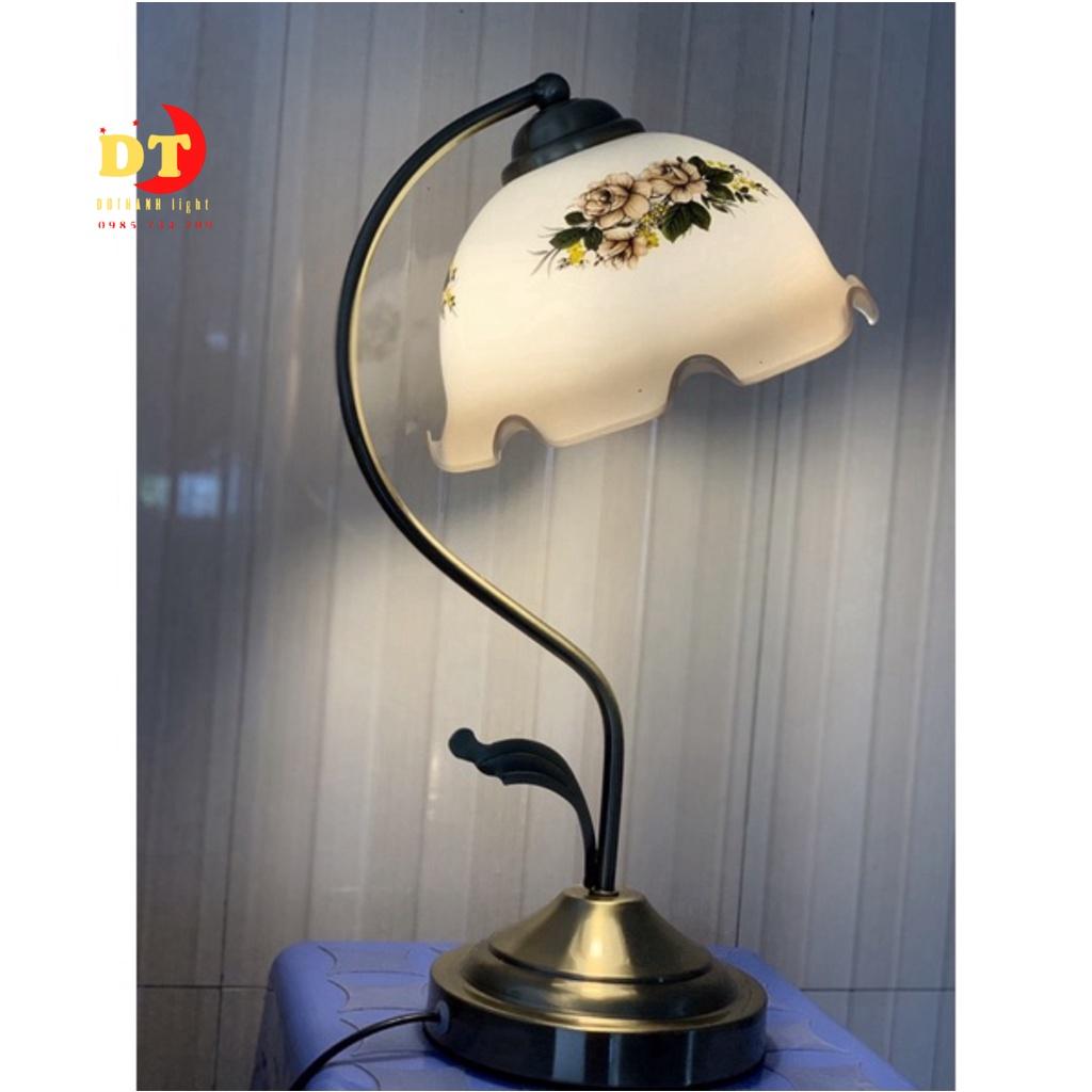 Đèn bàn cao cấp ｛ SẴN HÀNG } đèn có chế độ tăng giảm ánh sáng HTLK  DBN