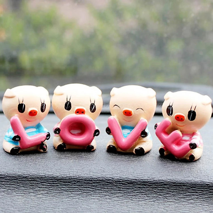 Bộ 4 Tượng Hình Heo LOVE Dễ Thương Trang Trí Phòng Làm Việc , Taplo Ô Tô - Hàng Chính Hãng