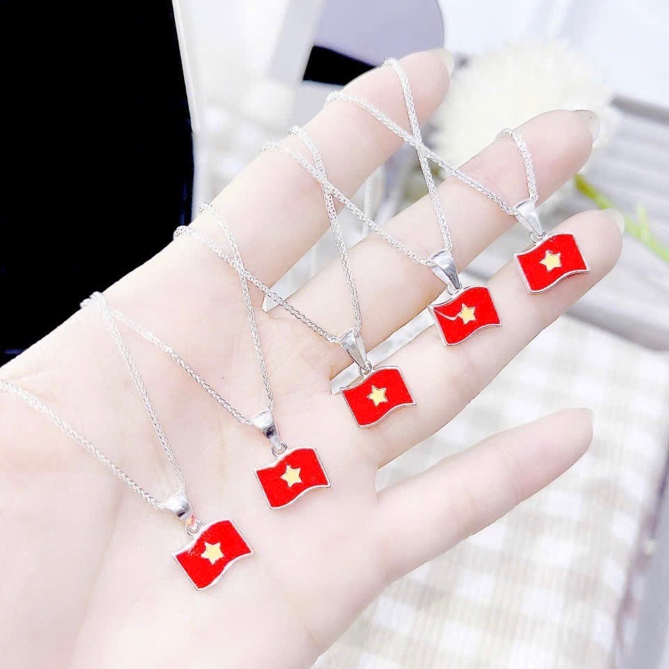 Mặt Dây Chuyền Bạc Lá Cờ Việt Nam Bạc Hiểu Minh MDN487
