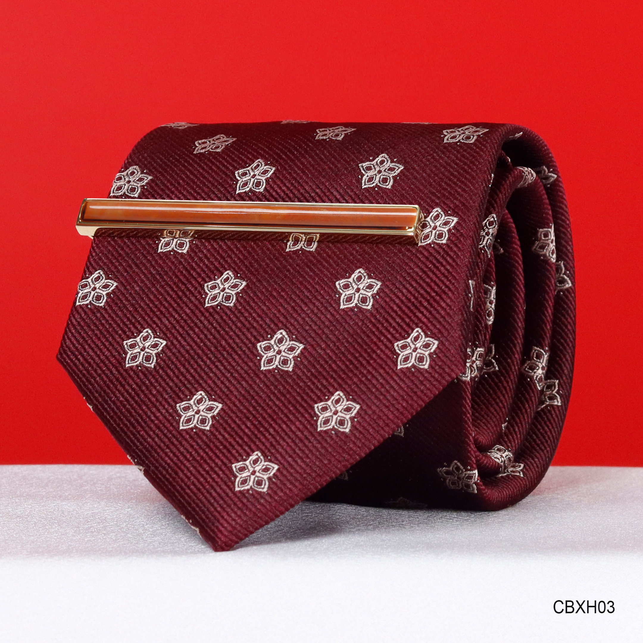 Set quà tặng cao cấp cho nam 2 món cà vạt lụa cao cấp và kẹp đính đá đa dạng mẫu - Thomas Nguyen