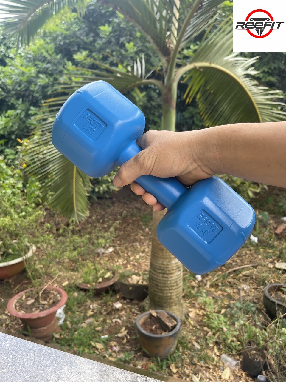 Tạ Tay Nhựa 4kg Bát Giác REEFIT
