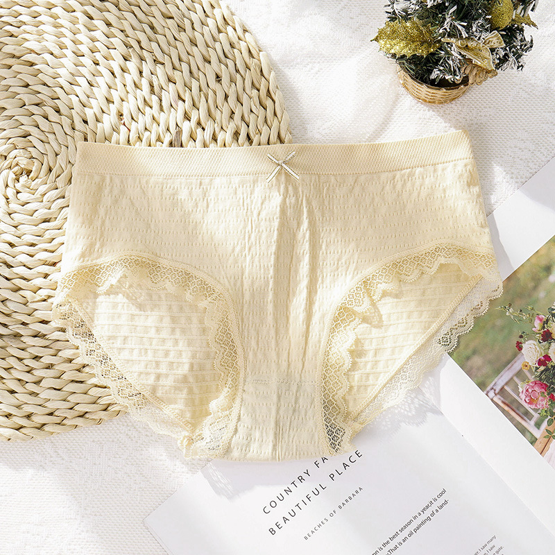 Quần lót nữ Cotton viền ren phom rộng ôm mông thoải mái thoáng khí QL008