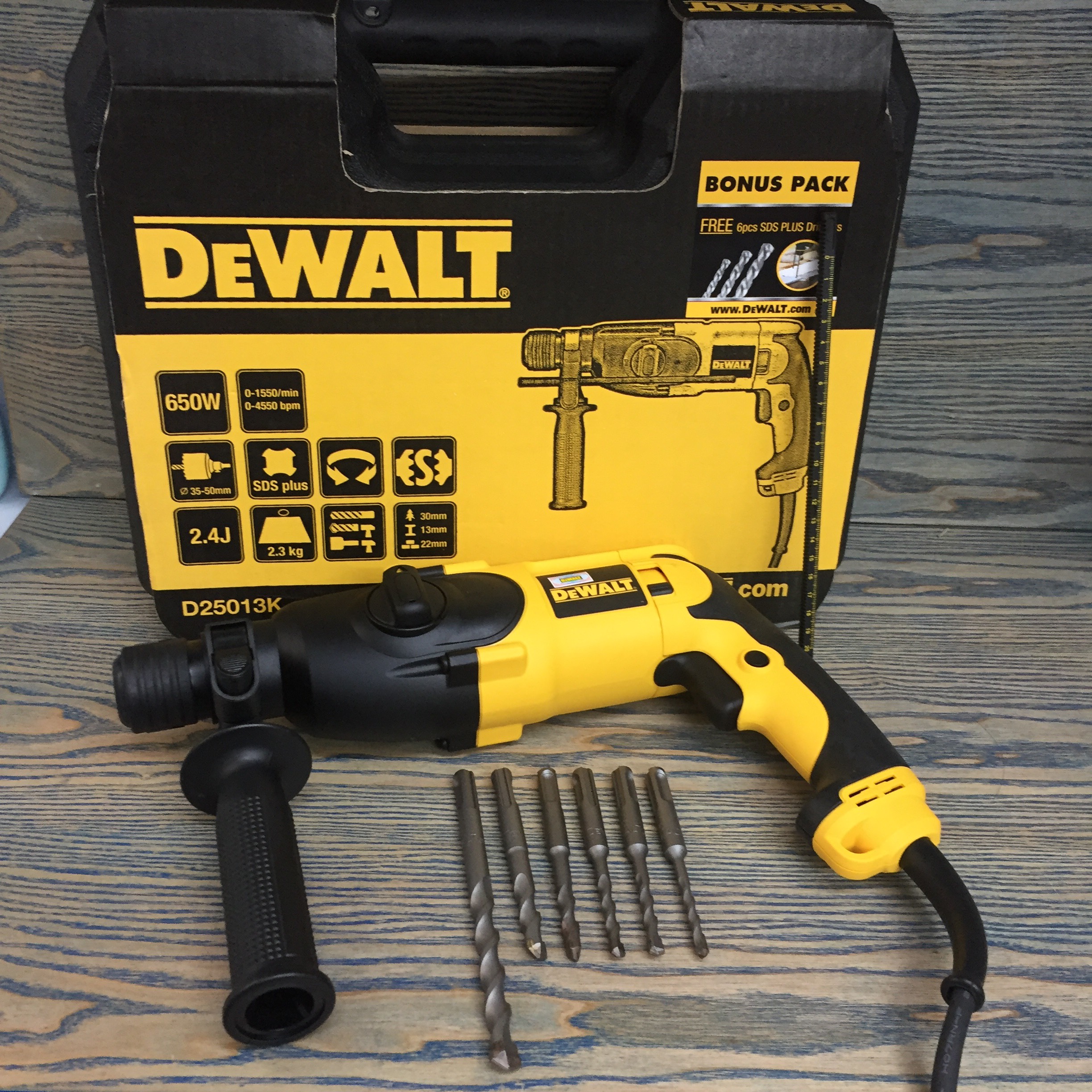Máy Khoan 3 Chức năng 650W DeWalt
