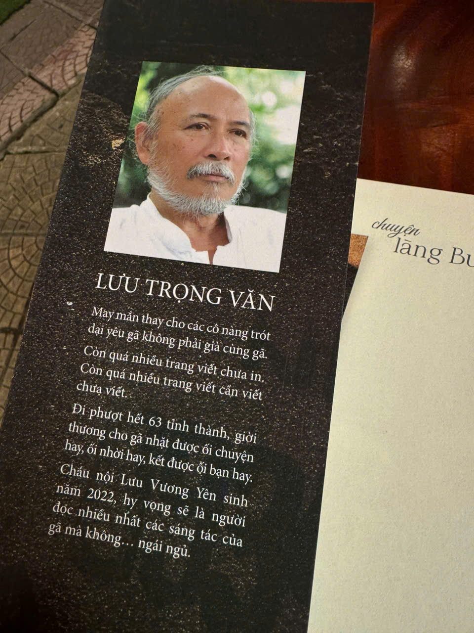 CHUYỆN LÀNG BUÔNG - Lưu Trọng Văn - Liên Việt