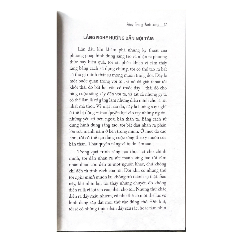 Tủ Sách Tâm Linh Thế Kỷ - Sống Trong Ánh Sáng